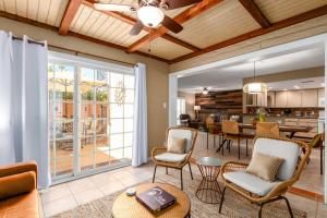 Gallery image of Casa Feliz Old Town Condo with Pool by Downtown! in Scottsdale