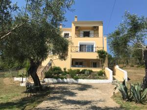 Το κτήριο όπου στεγάζεται  η βίλα