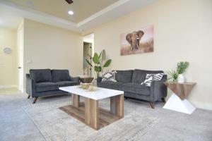 Φωτογραφία από το άλμπουμ του Sensible Safari Sleeps 10 σε Meridian