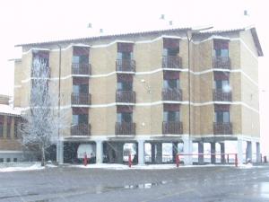 Budova, kde se hotel nachází + 26 fotografií
