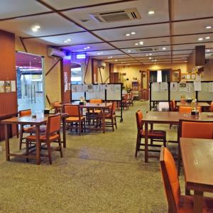 Restoran ili drugo mesto za obedovanje u objektu Sancrest Residence Deltamas