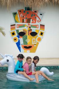Děti v ubytování Maya Resort Samui - Family resort-Sha Plus Extra