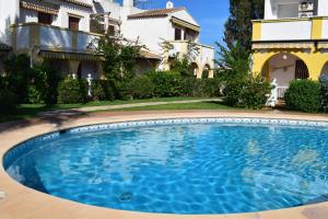 The swimming pool at or close to Anacasa Marineta Bot PB2103