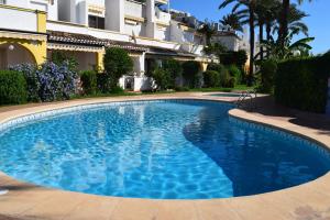 The swimming pool at or close to Anacasa Marineta Bot PB2103