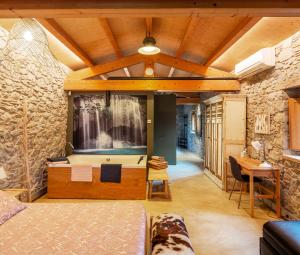 Fotografie z fotogalerie ubytování El Rebastral - Mas Vinyoles Natura v destinaci Sant Pere de Torelló + 28 fotografií