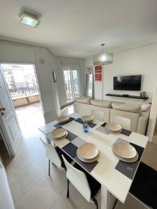 Kuchyňa alebo kuchynka v ubytovaní Adosado obra nueva residencial de lujo