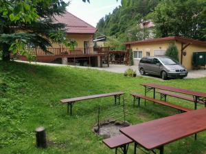 Budova, v ktorej sa dovolenkový dom nachádza