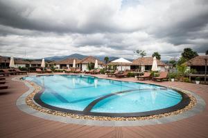 Bazén v ubytování Good Time Relax Resort nebo v jeho okolí