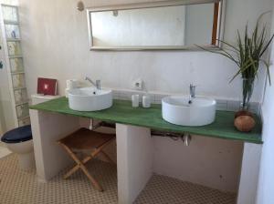Kylpyhuone majoituspaikassa el valle