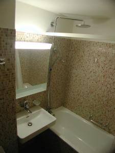 Koupelna v ubytování Brunegghorn 4
