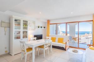 Posedenie v ubytovaní Altea Villa Buraux , Apartamento con vistas al mar & parking en el corazón del casco viejo de Altea