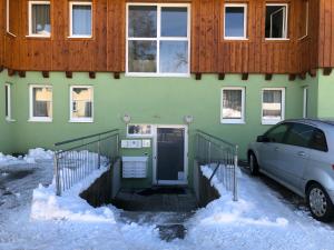 Budova, v ktorej sa apartmán nachádza