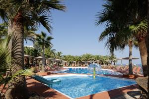 Bazén v ubytování Europa Resort Hotel nebo v jeho okolí