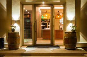 The lounge or bar area at Hotel U Kaplicky