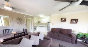 Χώρος καθιστικού στο Aussie Resort