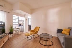 Χώρος καθιστικού στο Arnon APR Gordon area