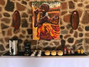 Galeriebild der Unterkunft Charming Bush chalet 2 on this world renowned Eco site 40 minutes from Vic Falls Fully catered stay - 1976 in Victoriafälle