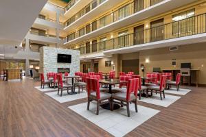 TV/trung tâm giải trí tại Comfort Suites Fredericksburg South