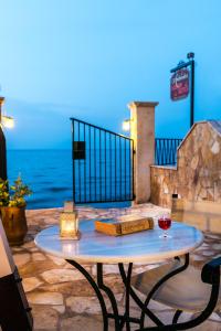 Gallery image of Andreolas Luxury Suites in Tsilivi