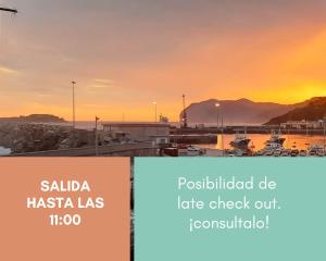 een foto van een zonsondergang en een foto van een haven bij Casa Rural Asitxo in Bermeo