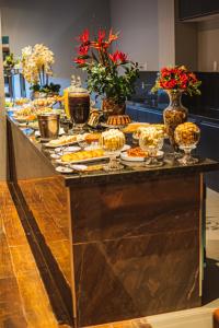 Comida no hotel ou em algum lugar perto