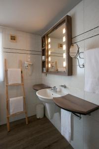 Ein Badezimmer in der Unterkunft Hotel Mardaga