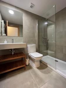 Ένα μπάνιο στο Casa Damián del Baile Apartamentos