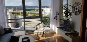 Ruang duduk di Apartman Lori M