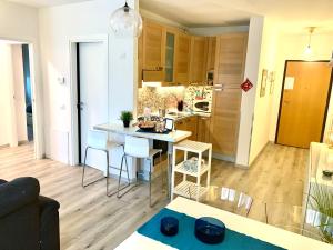 A kitchen or kitchenette at Beach e Relax a Giulianova