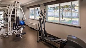 Fitnesscenter och/eller fitnessfaciliteter på Best Western of Harbor Springs