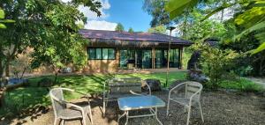 Κήπος έξω από το Utopai Creek Site Vacation Home, Pai!