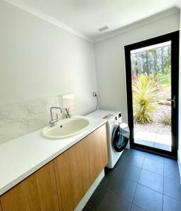 Phòng tắm tại Villa Vines @ Rivendell Winery Estate
