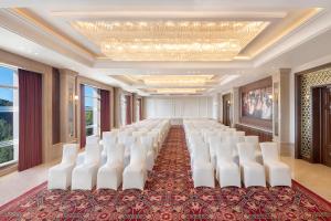 Posezení v ubytování Welcomhotel by ITC Hotels, Tavleen, Chail + 27 fotografií