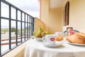 Jídlo v hotelu nebo okolí + 37 fotografií