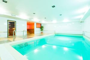 Bazen v nastanitvi oz. blizu nastanitve Hotel Soret
