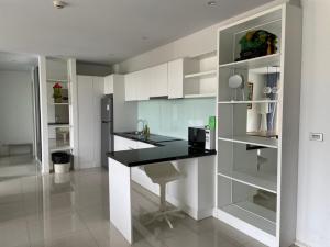 Kuchyň nebo kuchyňský kout v ubytování Atlantis Condo Resort jomtien
