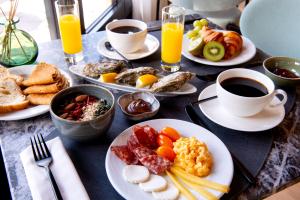 Comida no hotel ou em algum lugar perto