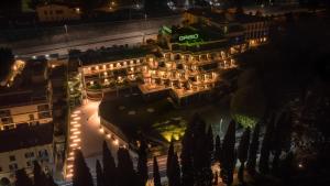 an aerial view of a hotel at night at Hotel Griso Collection in Malgrate