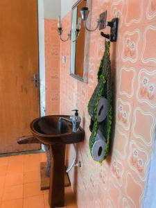 Kylpyhuone majoituspaikassa Hostel e Cachaçaria da Cris