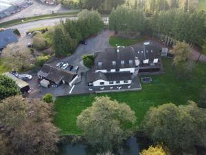 Άποψη από ψηλά του Ewenny Farm Guest House