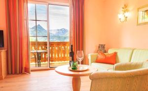 Posezení v ubytování Hotel Försterhof lebe pur, genieße den Tag