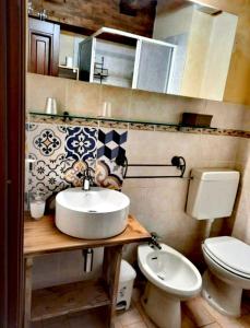 A bathroom at IL TROTTAPIANO HOME