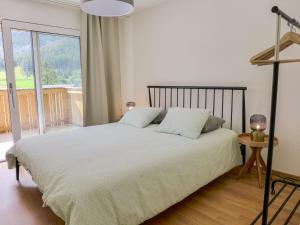 Postel nebo postele na pokoji v ubytování Apartment Lantau by Interhome