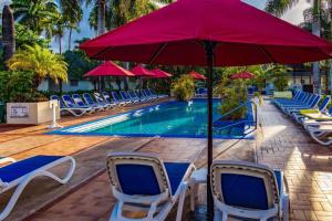 Het zwembad bij of vlak bij Royal Decameron Club Caribbean Resort - ALL INCLUSIVE