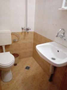 Afbeelding uit fotogalerij van Hotel Lavega in Kyustendil