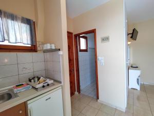 A kitchen or kitchenette at Celeste Golden Beach