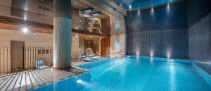 Bazén v ubytování Melas Hotel Istanbul nebo v jeho okolí