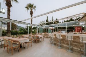 Imagem da galeria de Paleos Hotel Apartments em Ialyssos