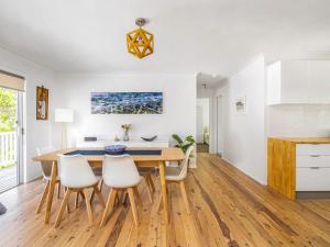 Η κουζίνα ή μικρή κουζίνα στο Treetops in Vincentia