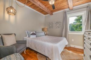 Gallery image of The Loft on Trade Street in Tryon